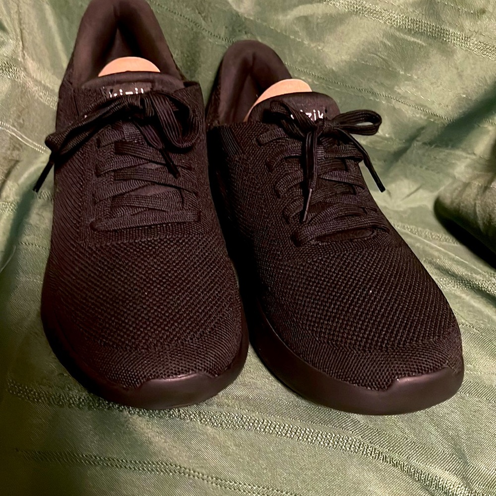 Kizik shoes